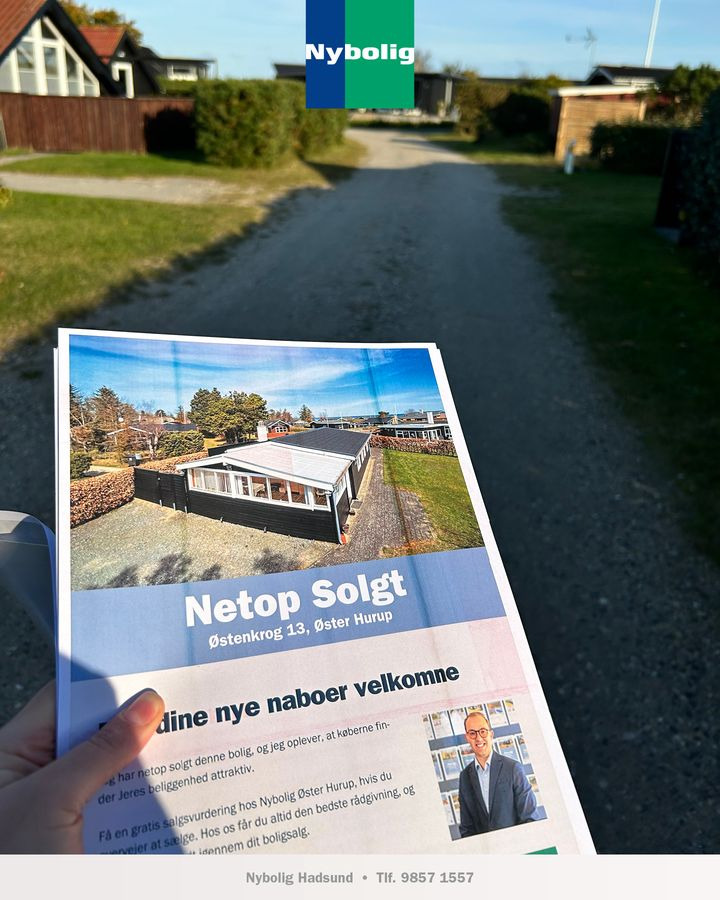 Nybolig Hadsund deler flyers ud i Øster Hurup i strålende vejr