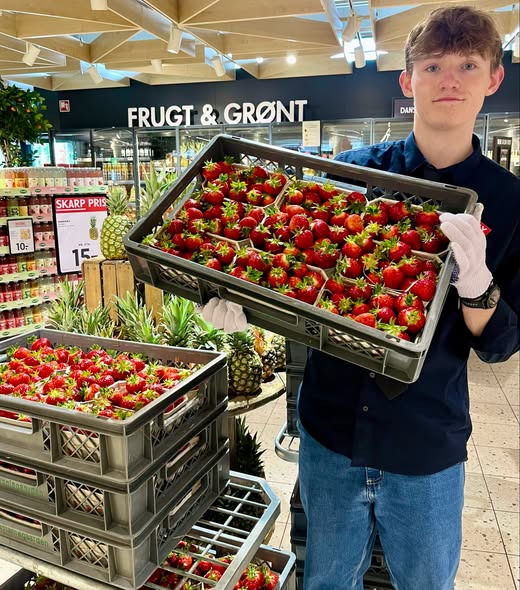 MENY Viborg Marsk Stigs Vej tilbyder 500 g jordbær fra Kastanjegaarden til 29,99 kr.