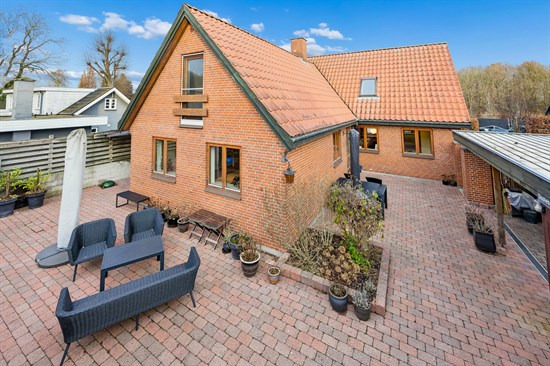 Dalbyvej 60 og 1 anden boliger er kommet til salg denne uge i Lille Skensved - se boligerne her.