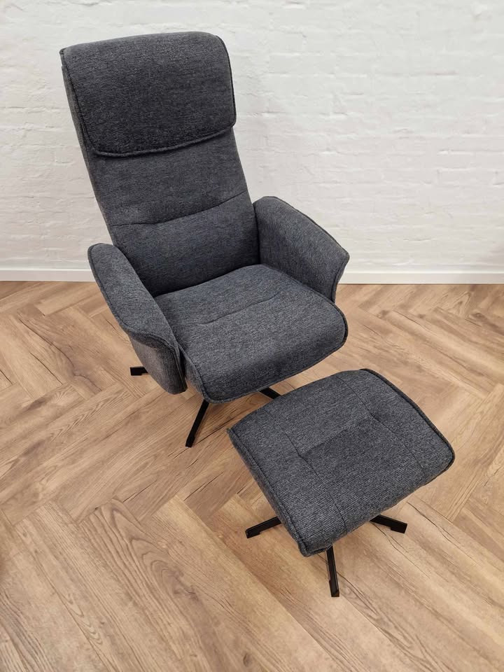 Hovelind Møbler annoncerer stort prisslag på Asger lænestol med skammel