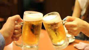 Oktoberfest på Lærkegård: En aften fyldt med tyrolermusik, mad og hygge