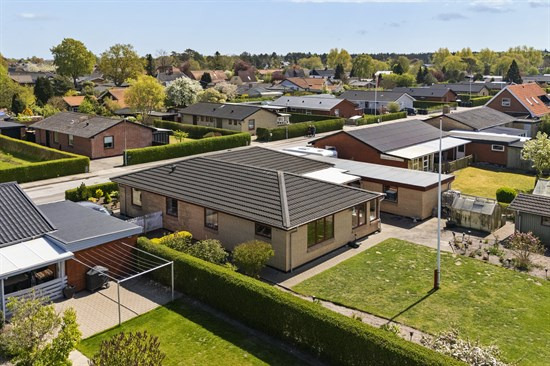 Engdalen 14 og 2 andre boliger er kommet til salg denne uge i Grenaa - se boligerne her.