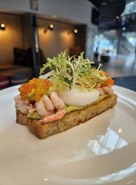 Teatercafeen fejrer genåbning med tilbud på smørrebrød og 3-retters menu