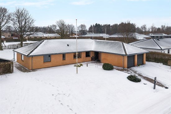 Anemonevej 3 og 3 andre boliger er kommet til salg denne uge i Give - se boligerne her.