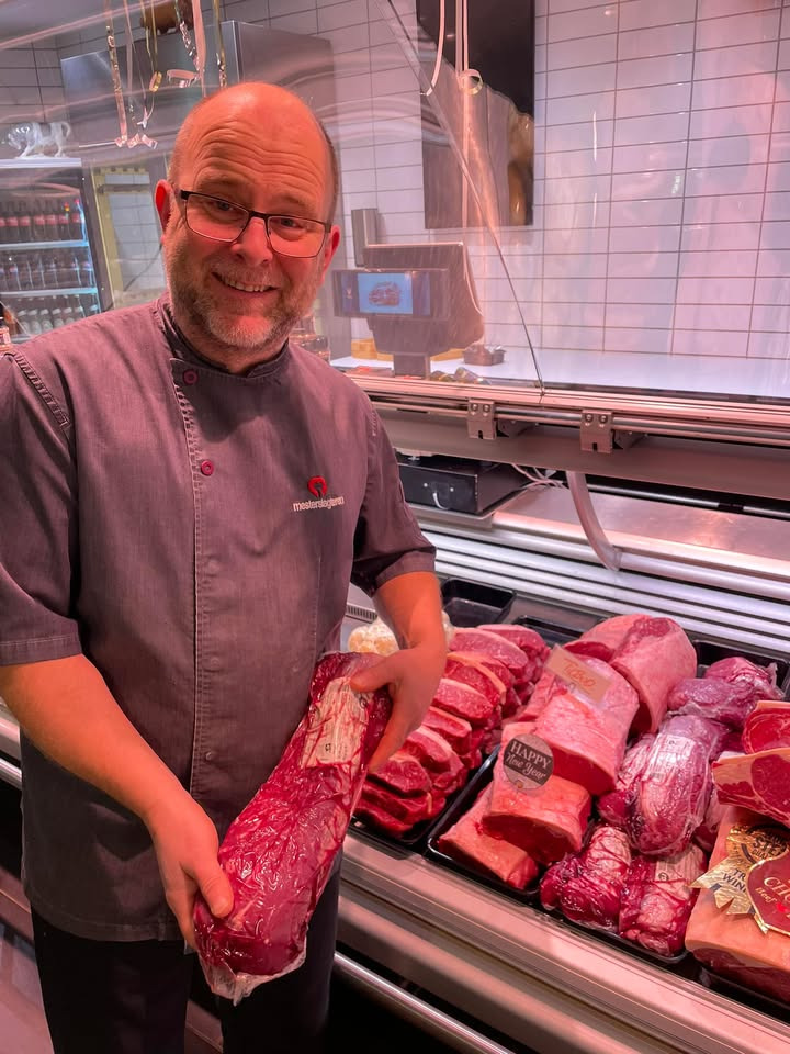Frederiksberg Kødforsyning v/Christian Rytter Sørensen annoncerer gode tilbud på sidste åbningsdag i år