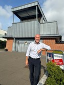 RealMæglerne Esbjerg fejrer hurtige salg på Lyngvej og Kærvænget