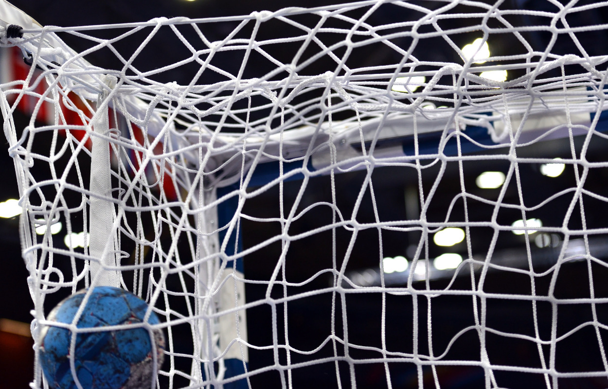 Fantatisk forsvarsspil gav Herning-drengene sejren