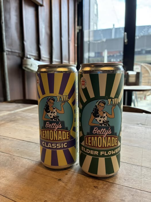 BackyardBurger har fået Betty’s lemonade på køl