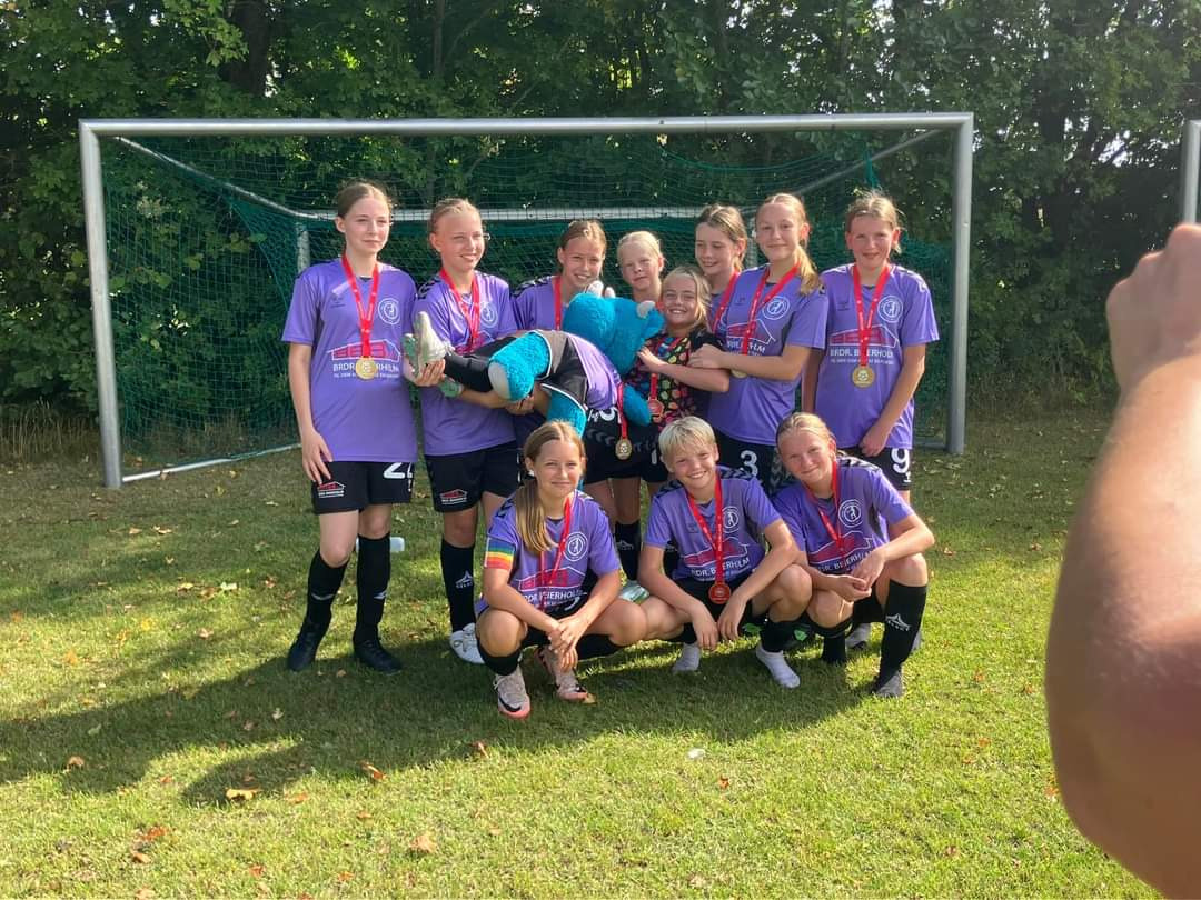 Dani i topform med hattrick i Faxe-Haslevs triumf over Næstved