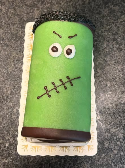Nordbyens Bageri sælger Frankenstein roulade til 89 kr.