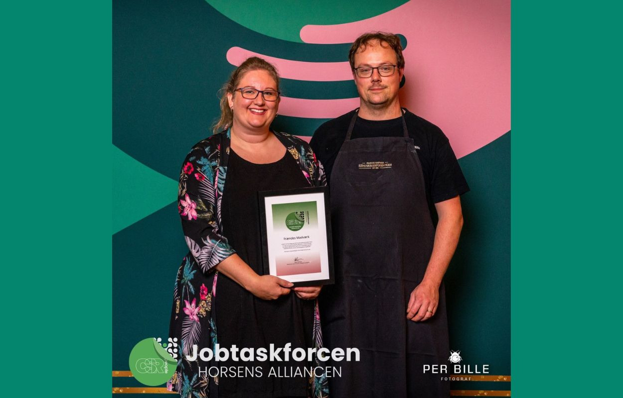 Et år med stor succes blev fejret, da Frændes Madværk modtog den anerkendte CSRpeople-mærkning