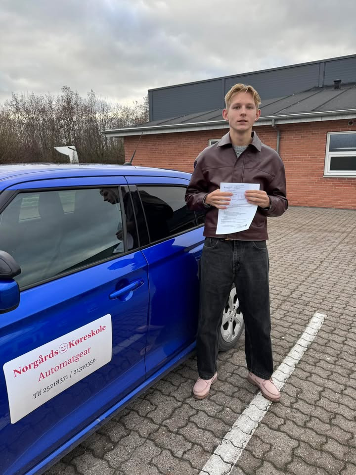 Nørgaards Køreskole ønsker Phillip fra Saltum tillykke med kørekortet
