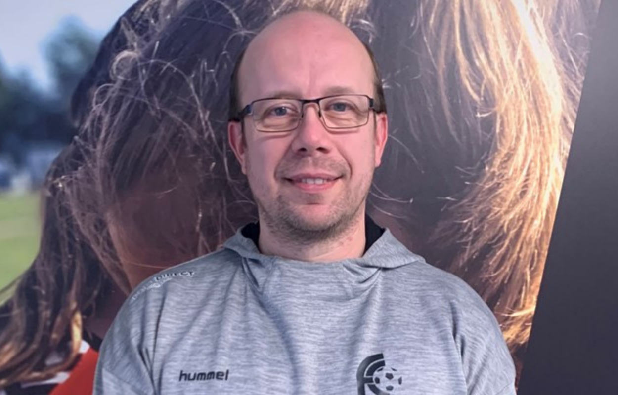 Kian Bruusgaard ny cheftræner for FC Horsens U18-Kvindesenior