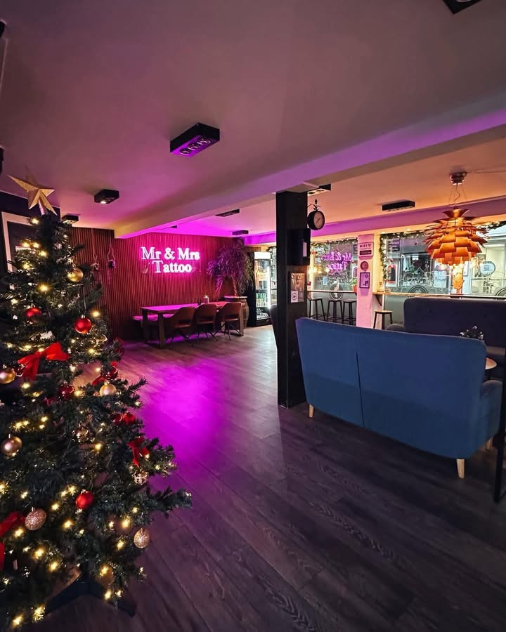 Mr. & Mrs. Tattoo ønsker kunder en glædelig 2. advent