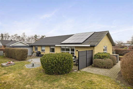 Luksusbolig netop kommet til salg i Vemmelev: Se hvad du skal smide for Vemmelevs dyreste adresser her