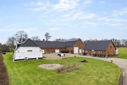 Top 6 over dyreste boliger til salg i Holsted. Priser op til 2.950.000 kr