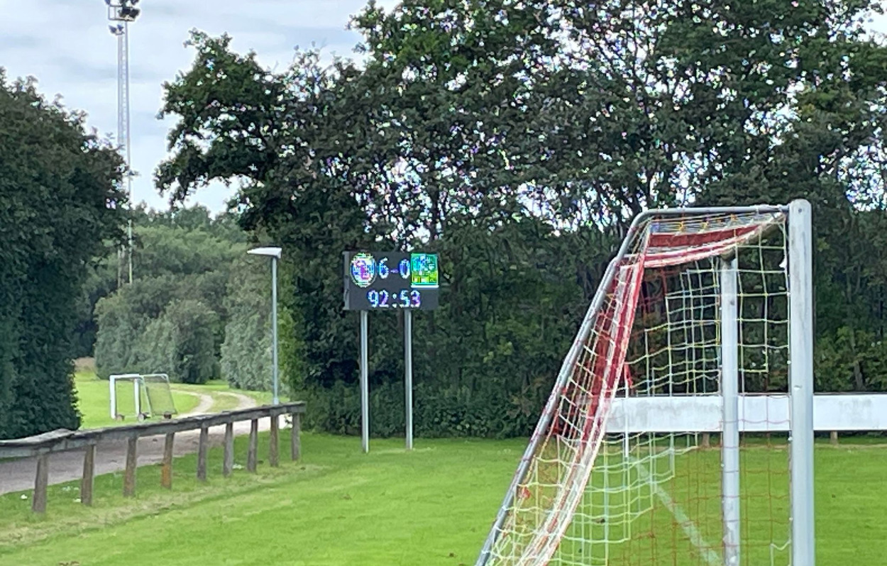 Struer Boldklub triumferer med 6-0 sejr og ser frem mod playoff mod Vildbjerg