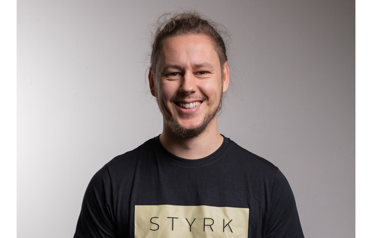 Mød Martin, der hver dag brænder for at hjælpe folk med at nå deres mål: “Fantastisk på mange måder”