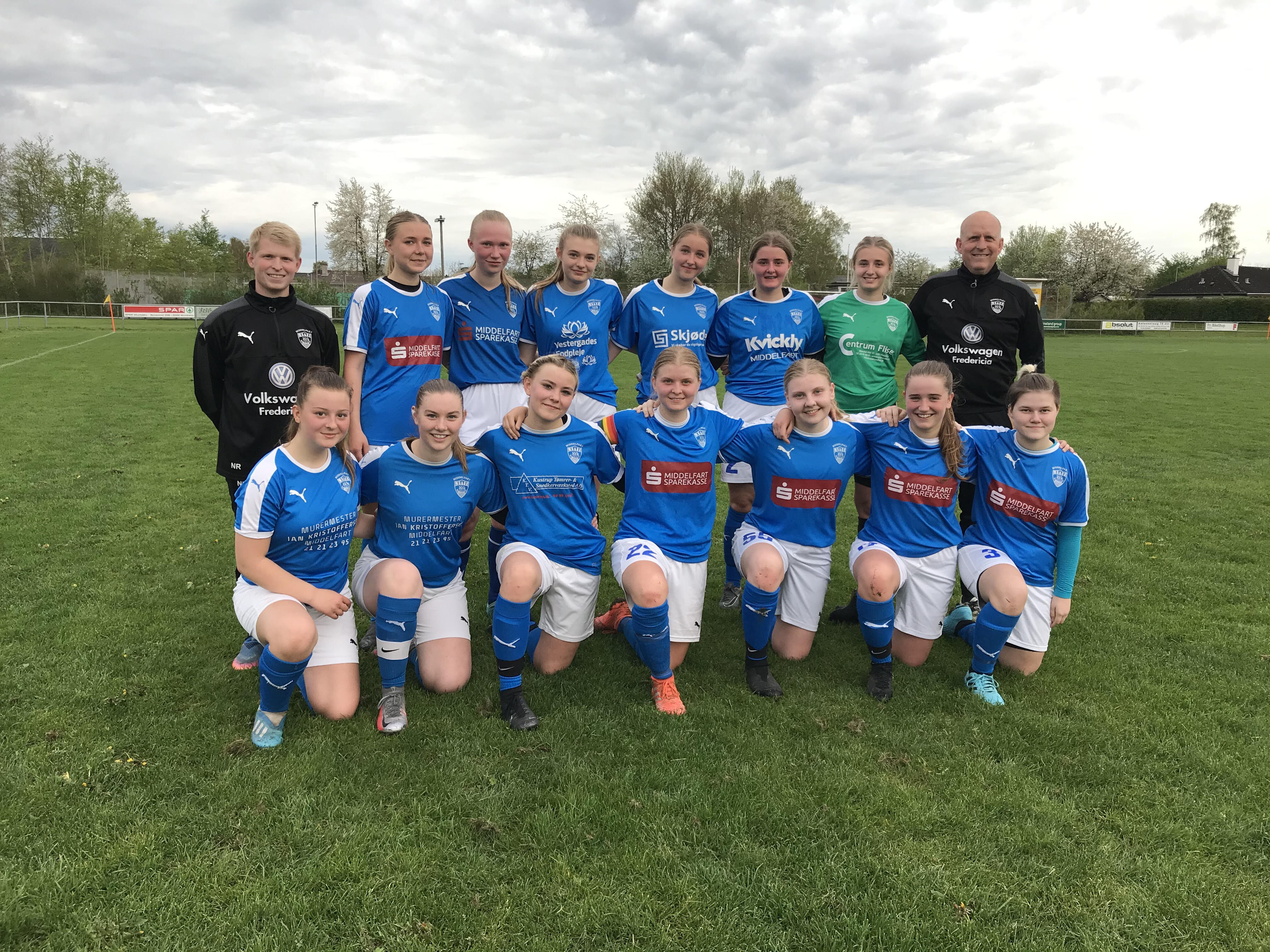 U18-piger vinder suverænt grundspillet