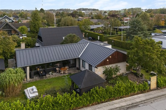 Brobjergvej 6 og 2 andre boliger er kommet til salg denne uge i Egå - se boligerne her.