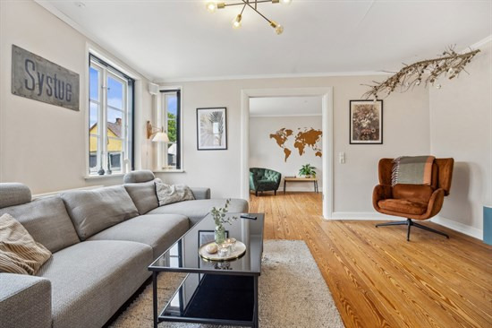 Pris sat ned med 300.000 kr. på Erhvervsvej 23