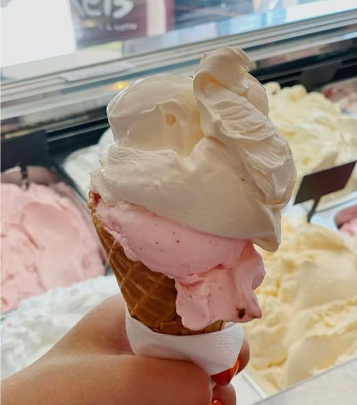 Okkels holder åbent søndag med is og shakes