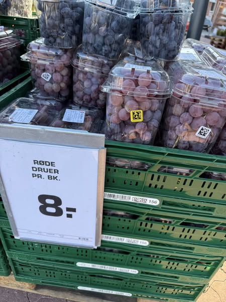 Rema 1000 Ringsted tilbyder frugt til kun 8 kr pr bakke, så længe lager haves
