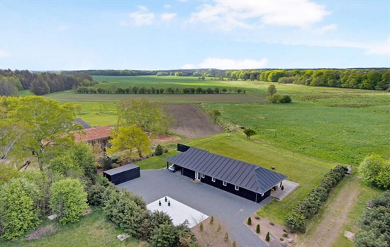 Top 6 over dyreste boliger til salg i Glesborg. Priser op til 4.675.000 kr