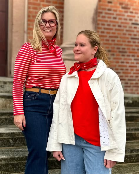 Tip Top Fashion præsenterer maritime forårsoutfits med Louise og Sidsel