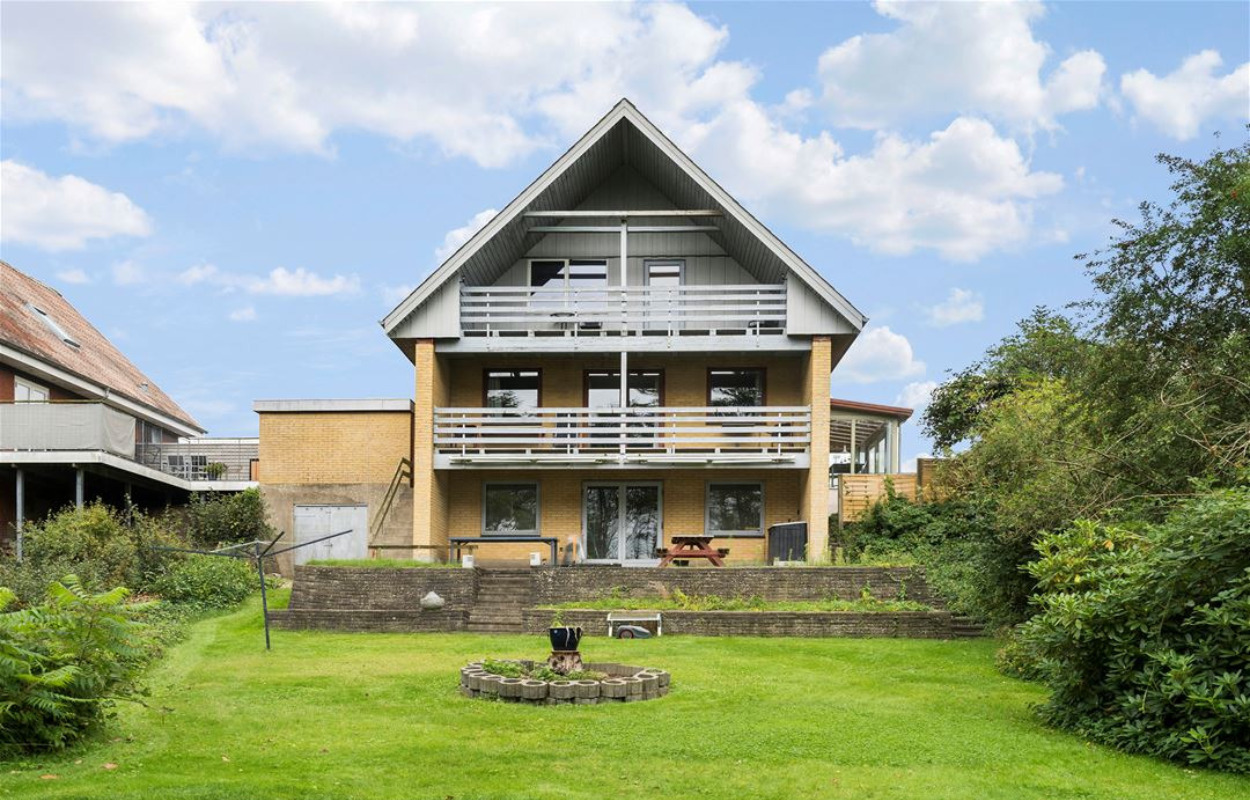 Et oplagt hus til børnefamilien: Villa på lukket villavej