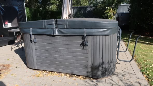 Campen Auktioner holder oprydnings- og flytteauktion med spændende effekter