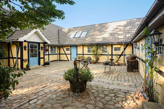 Top 6 over dyreste boliger til salg i Rønnede. Priser op til 5.995.000 kr