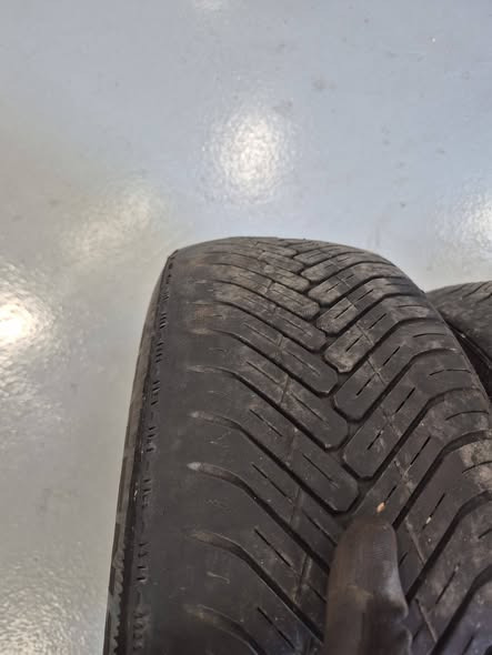 Meiers Autoservice finder årsagen til kraftigt dækslid på bil