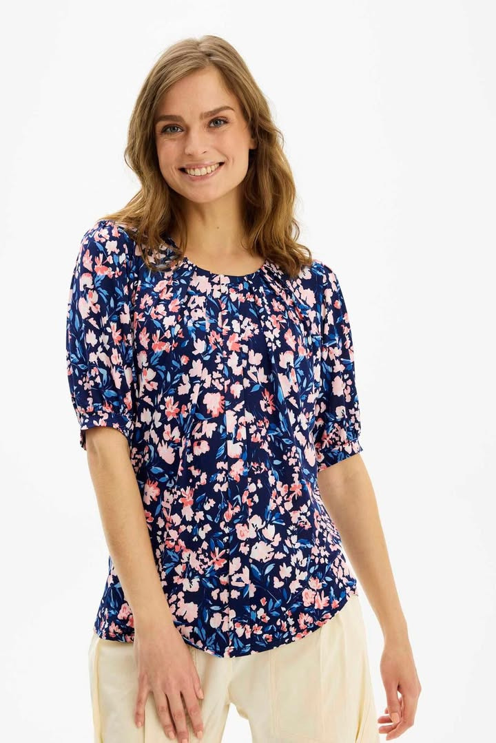 Rosengreen tilbyder flot Infront bluse til nedsat pris