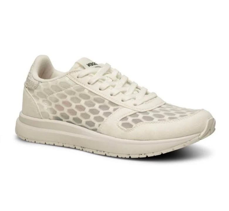 Rosengreen tilbyder sommer sneakers fra Woden til nedsat pris