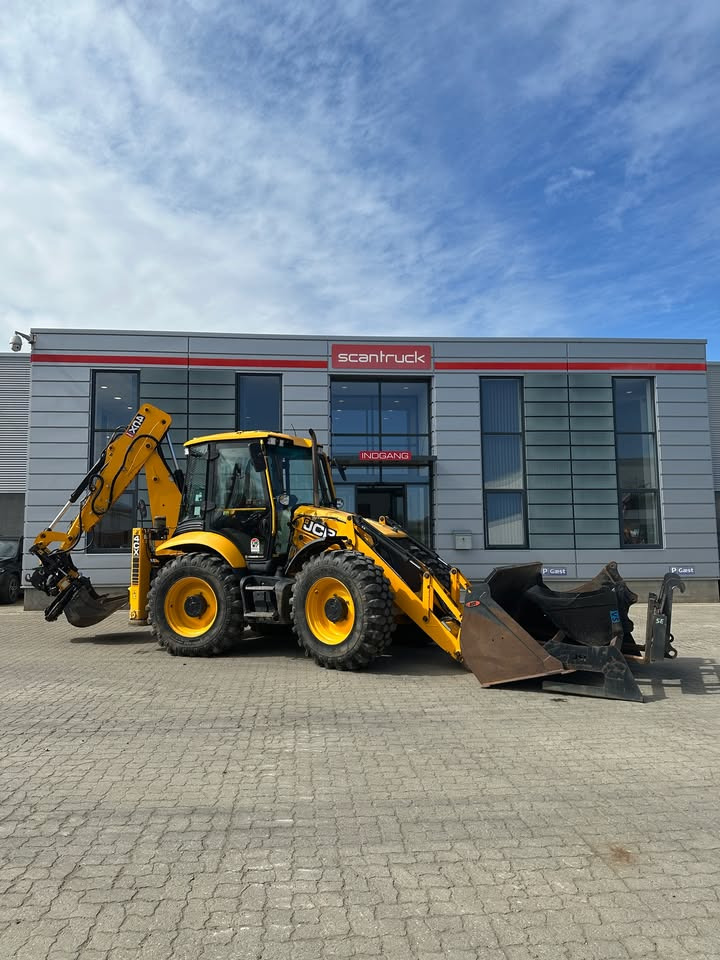 Scantruck A/S tilbyder JCB 4CX klar til levering for krævende opgaver