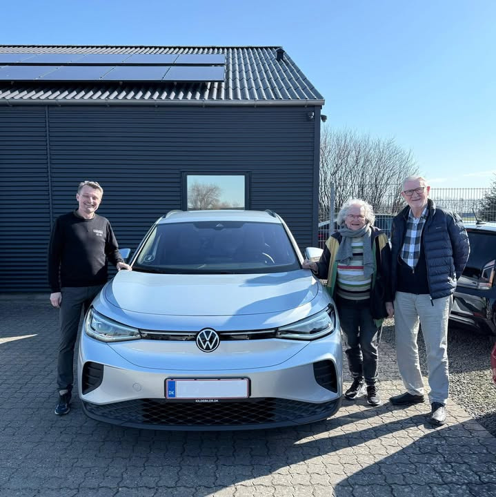 Kilde Biler fejrer solrig start på marts med glade kunder