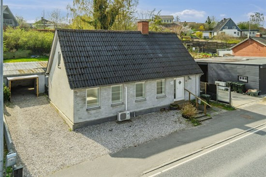 Lufthavnsvej 14 er til salg for kun 275.000 kr.: Se de billigste boliger til salg i Rønde her