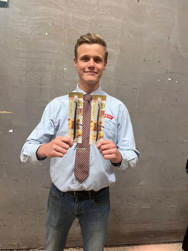 Dr. Oetker vaniljestang til julebag hos MENY Hobro – kun 18 kr.