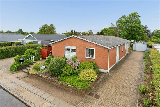 Baldersvej 15, 9800 Hjørring Velbeliggende etplans villa.