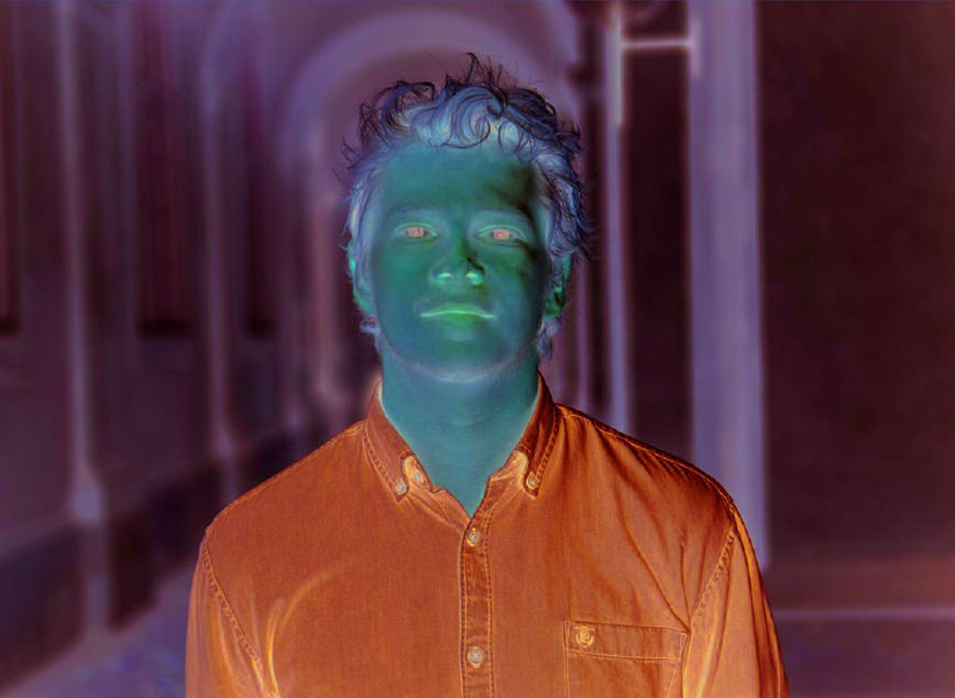 Send en hilsen til julemanden og oplev politiske promiller på Brønderslev Bibliotek