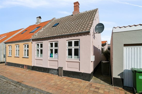 Åkirkebyvej 190B er til salg for kun 450.000 kr.: Se de billigste boliger til salg i Rønne her