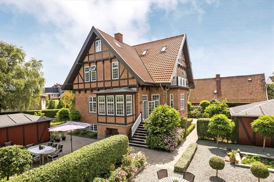 Top 6 over dyreste boliger til salg i Hillerød. Priser op til 22.950.000 kr
