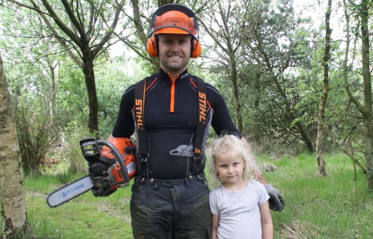 Anders tæmmer naturen i al slags vejr 