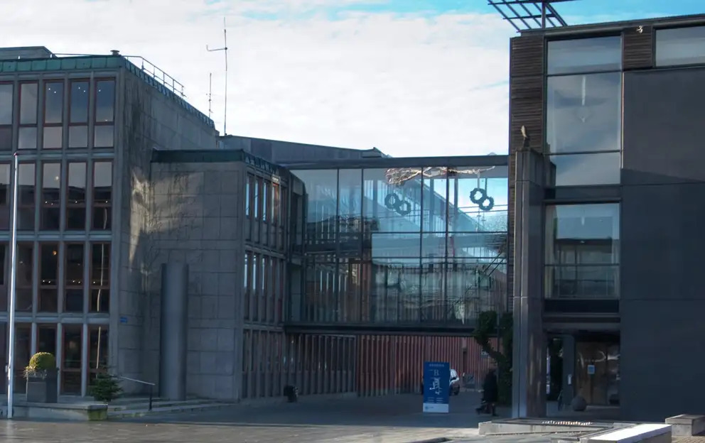 Herning Kommune tilbyder udvidede online services og opdaterer flagdage som følge af tragiske hændelser i Sverige