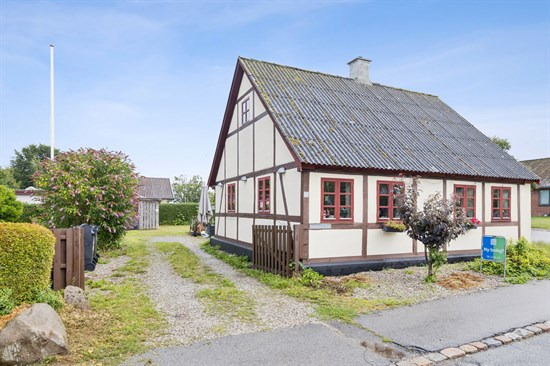 Elverhøjvej 19 er til salg for kun 745.000 kr.: Se de billigste boliger til salg i Hårlev her