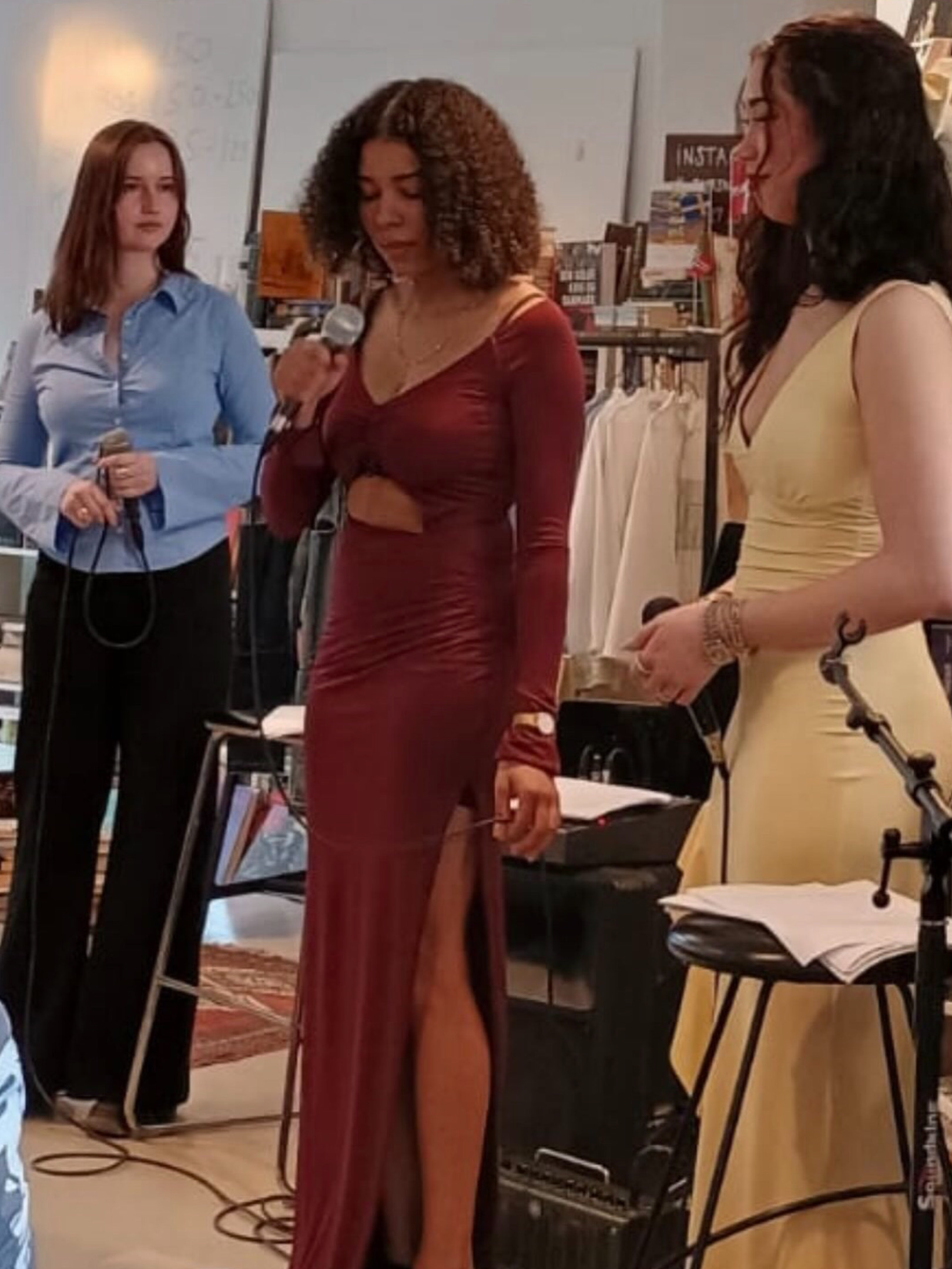 Nambahlou giver eksklusiv koncert i Books & Wine