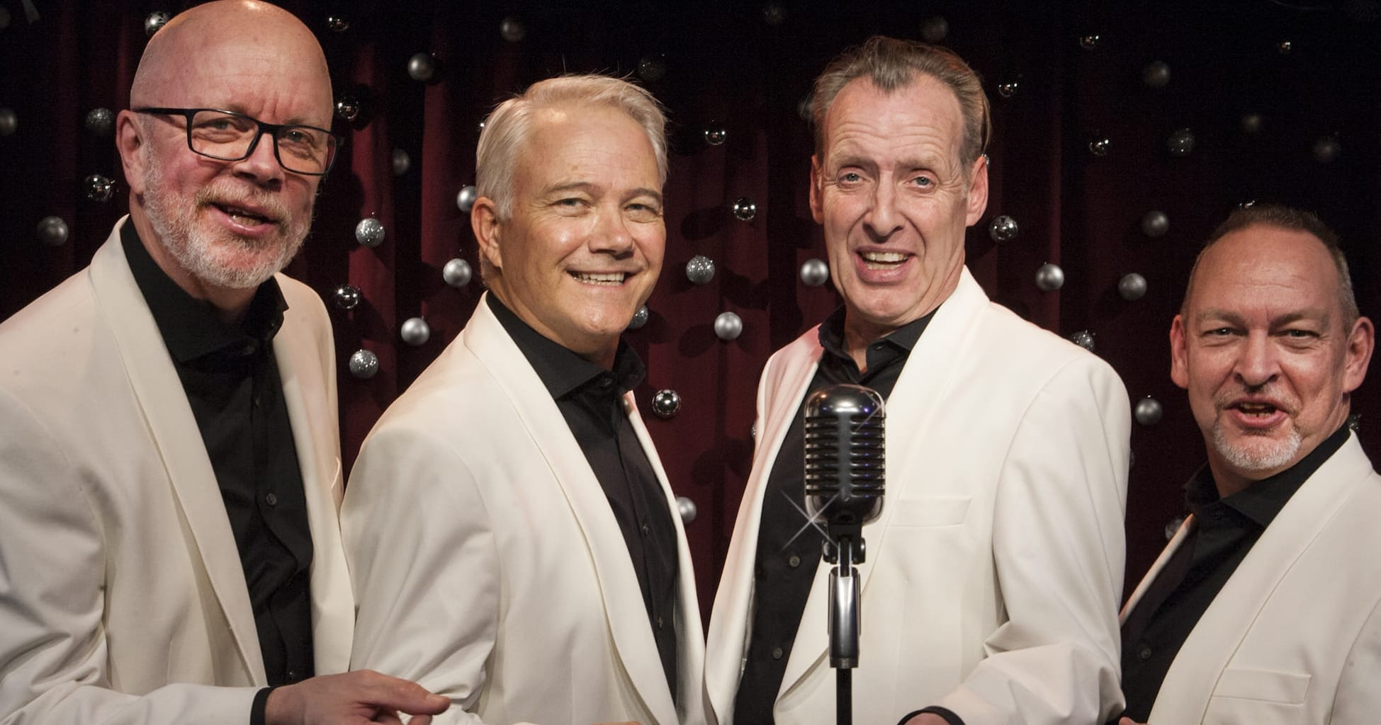 Sort-satirisk julecabaret i Frederikshavn