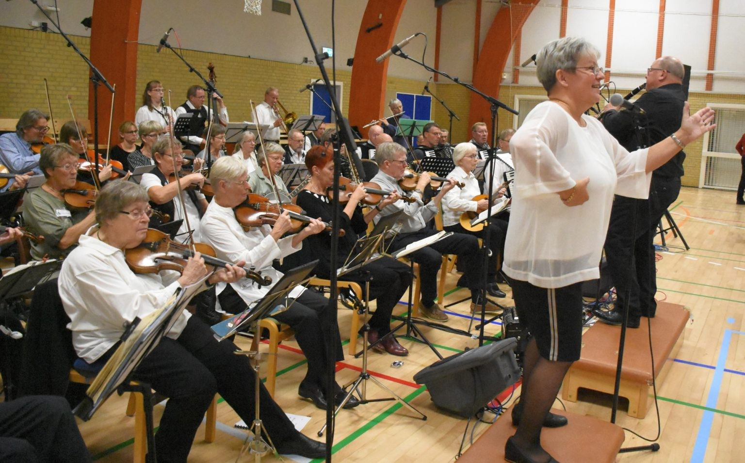 Dans ind i det nye år med Ramsø Folkedanserforening