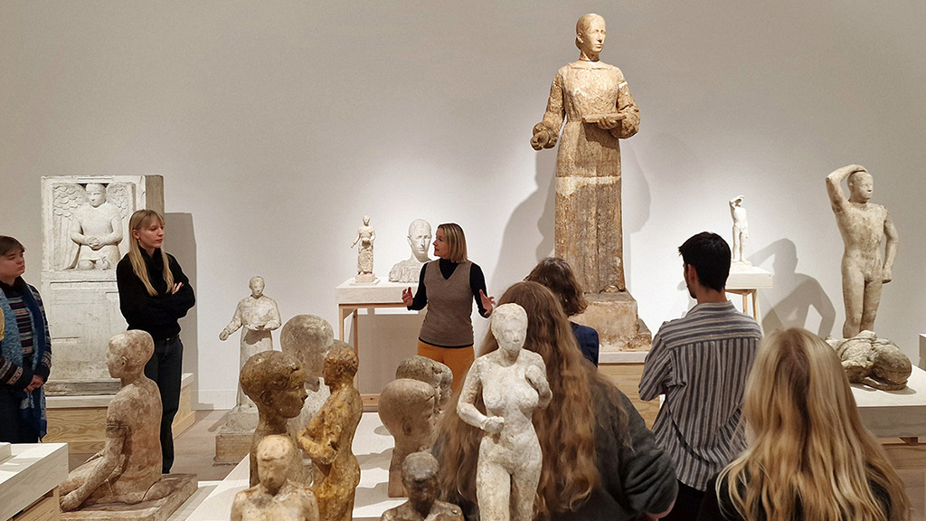 Aftenomvisning i Astrid Noacks Studiesamling på Holstebro Kunstmuseum